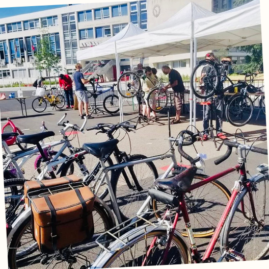 Atelier participatif de réparation de vélos avec Guidoline